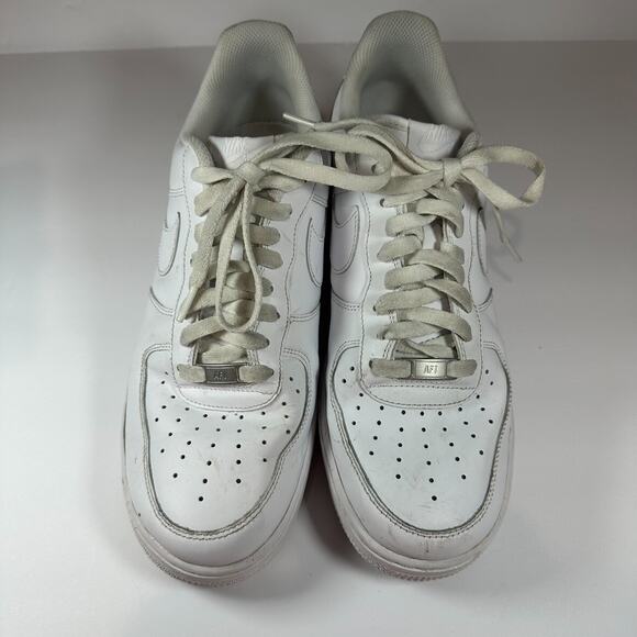 Nike Air Force 1 Sneakers Men's Low 10.5 Triple White Shoes CW2288-111 - Picture 2 of 9